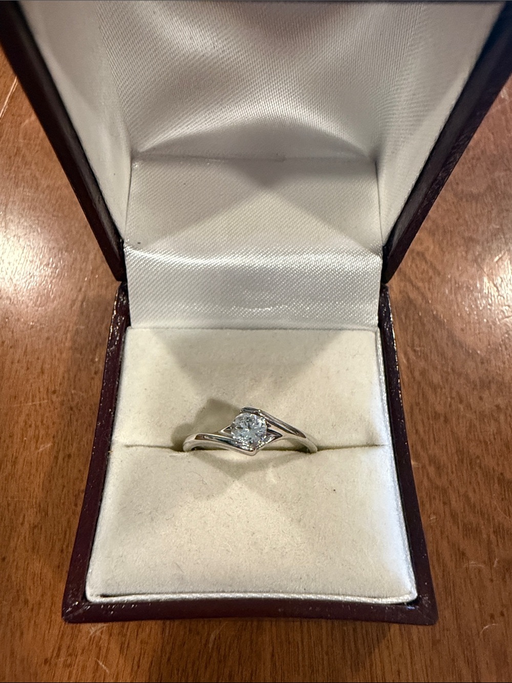 Sterling-Inspired Silver Twist Ring with Clear Center Stone Size 6 3/4